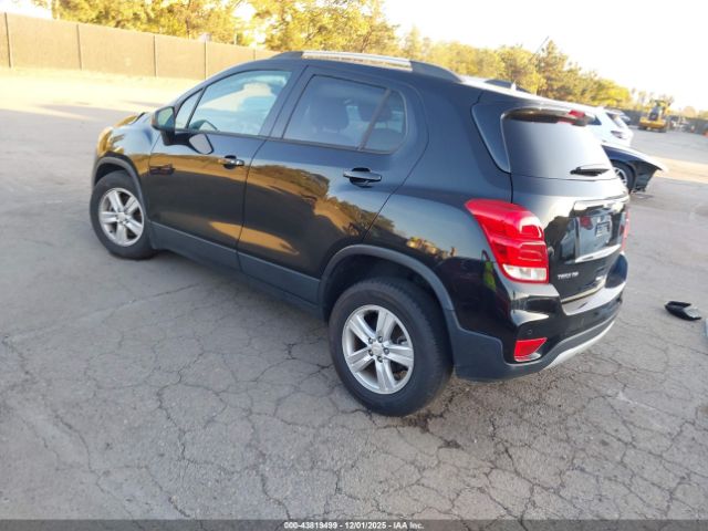 2022 CHEVROLET TRAX KL7CJPSM7NB520417 Photo 2