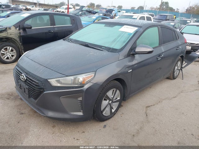 KMHC65LC8HU056864 Hyundai Ioniq Hybrid Blue