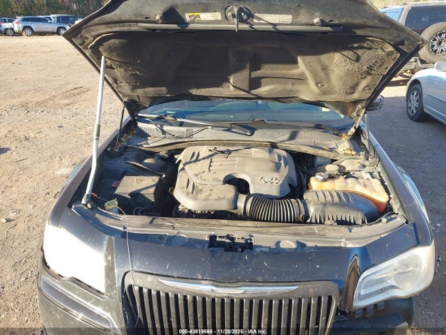43819566 :رقم المزاد ، 2C3CCAAG3DH556606 vin ، 2013 Chrysler 300 Motown مزاد بيع