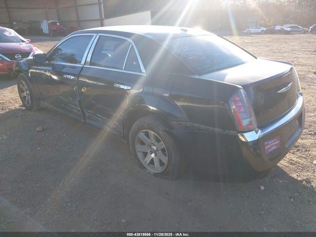 43819566 :رقم المزاد ، 2C3CCAAG3DH556606 vin ، 2013 Chrysler 300 Motown مزاد بيع
