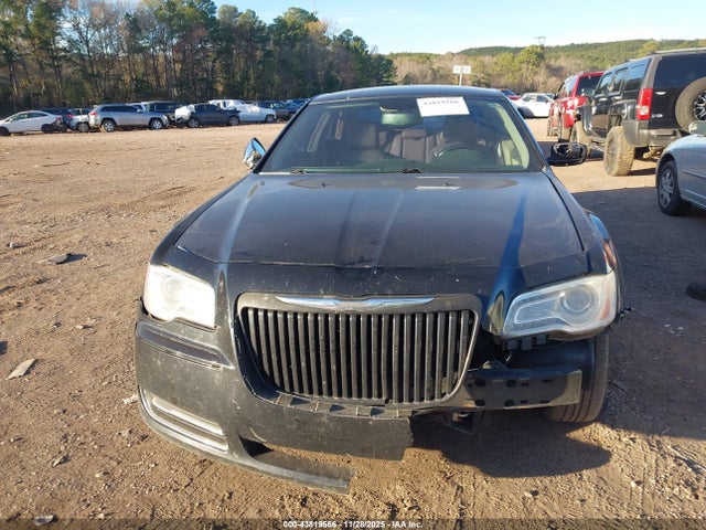 43819566 :رقم المزاد ، 2C3CCAAG3DH556606 vin ، 2013 Chrysler 300 Motown مزاد بيع