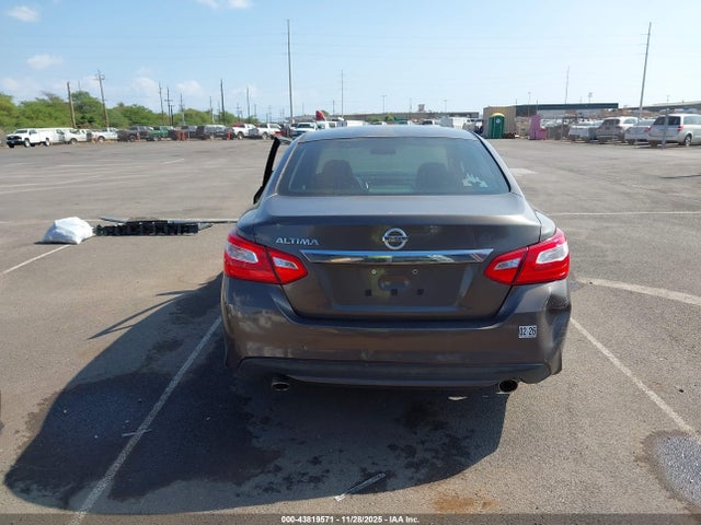 Nissan Altima 2.5 S 2017 1N4AL3AP1HN311675 Image 17