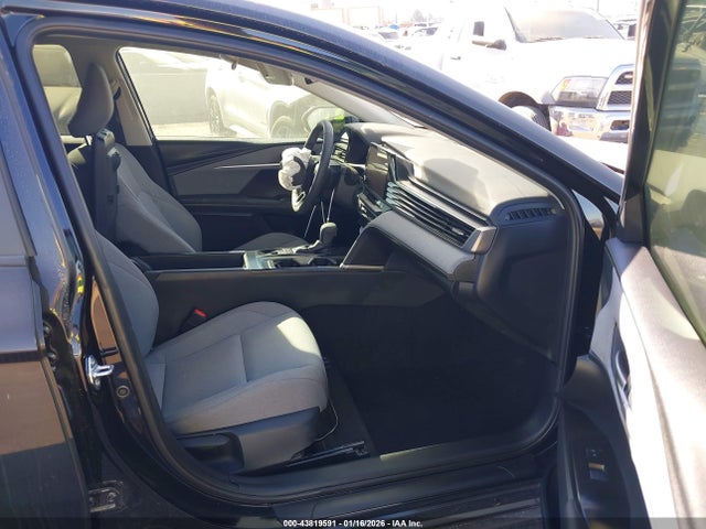 Toyota CAMRY XSE 2025 4T1DBADK9SU033230 Image 17