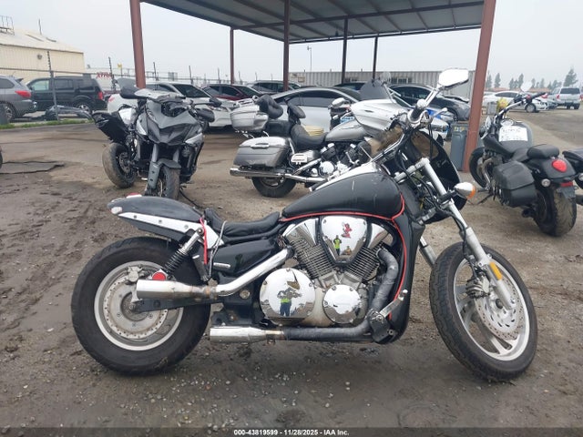 Продажа на аукционе авто 2004 Honda Vtx1300 C, vin: 1HFSC551X4A000303, номер лота: 43819599