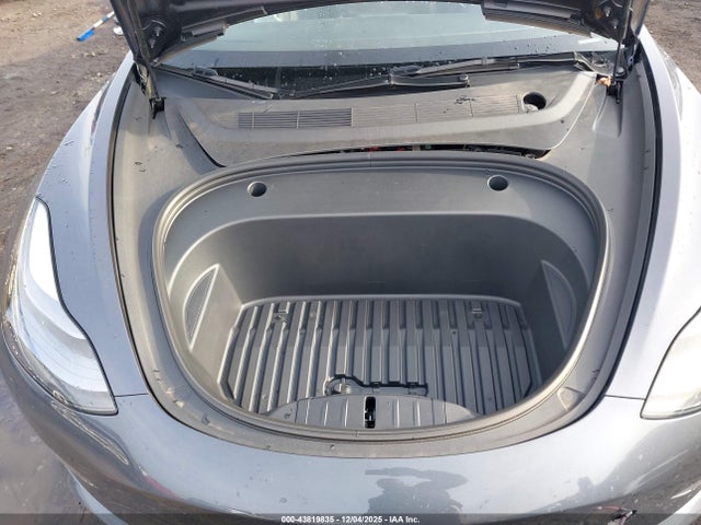 2023 TESLA MODEL 3 5YJ3E1EA2PF640342 Photo 9