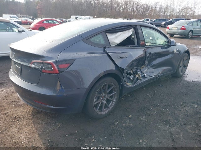 2023 TESLA MODEL 3 5YJ3E1EA2PF640342 Photo 3