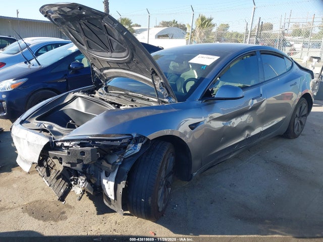 2024 TESLA MODEL 3 5YJ3E1EA2RF857585 Photo 1