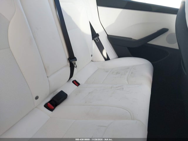 2024 TESLA MODEL 3 5YJ3E1EA2RF857585 Photo 7