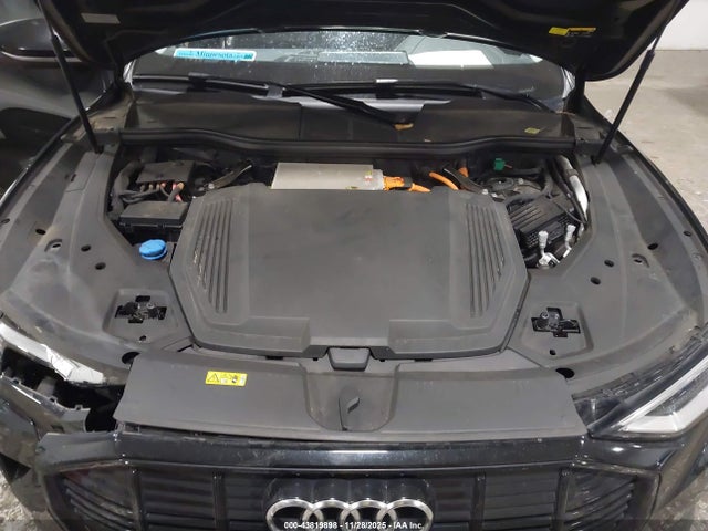 2021 AUDI E-TRON WA1AAAGE8MB008070 Photo 9