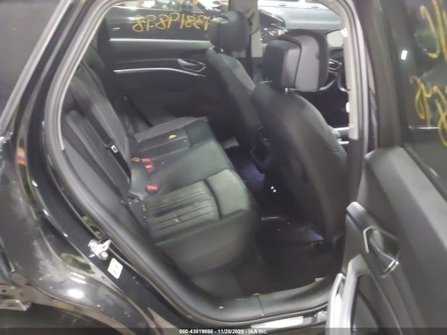 2021 AUDI E-TRON WA1AAAGE8MB008070 Photo 7