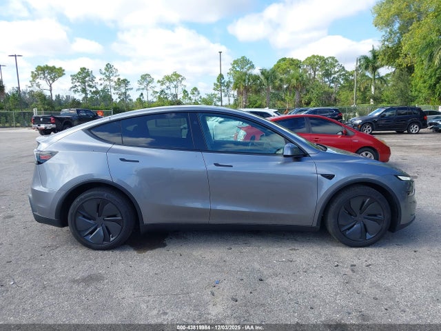 43819984 :رقم المزاد ، 7SAYGDEE2TF461462 vin ، 2026 Tesla Model Y Long Range Dual Motor All-wheel Drive/long Range Launch Series مزاد بيع