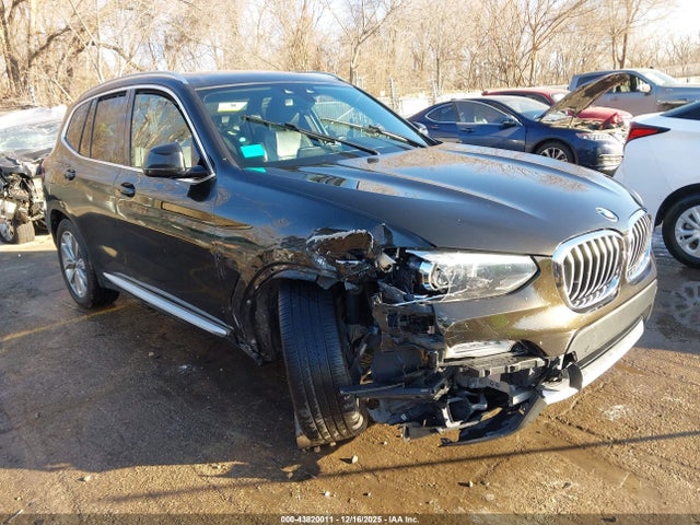 2018 BMW X3 5UXTR9C50JLD69067