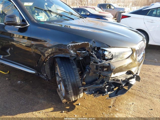 2018 BMW X3 5UXTR9C50JLD69067 Photo 5