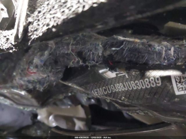 2018 FORD ESCAPE 1FMCU9J98JUB30889 Photo 8