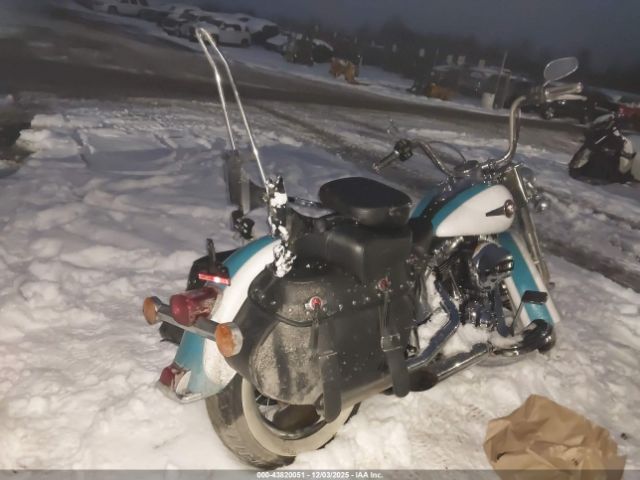 2017 HARLEY-DAVIDSON FLSTC 1HD1BWV12HB034619 Photo 3