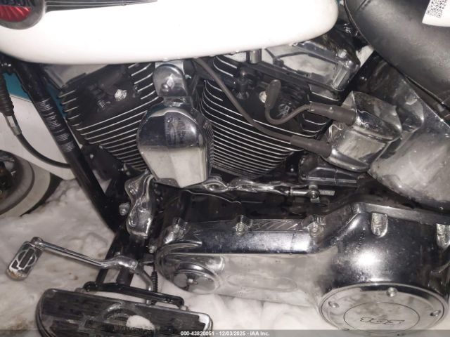 2017 HARLEY-DAVIDSON FLSTC 1HD1BWV12HB034619 Photo 8