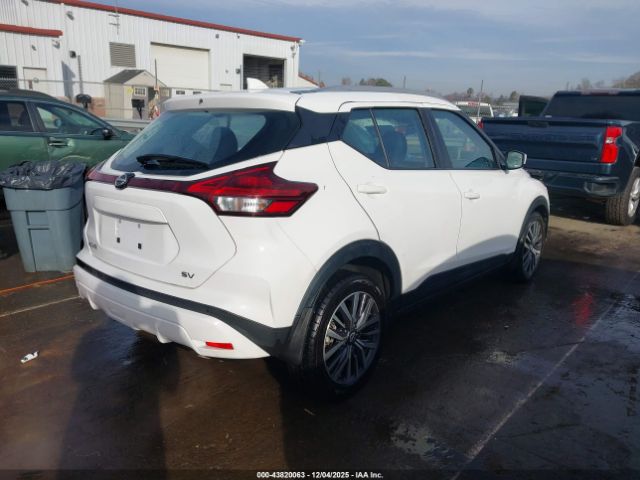 2022 NISSAN KICKS 3N1CP5CV3NL483137 Photo 3
