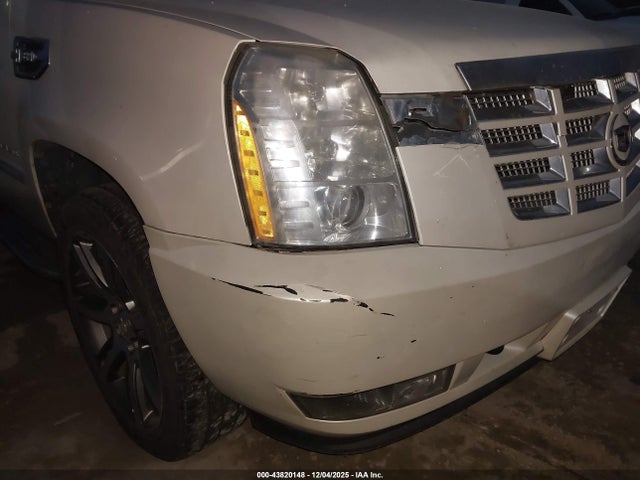 2010 CADILLAC ESCALADE HYBRID 1GYUKEEJ5AR197930 Photo 5