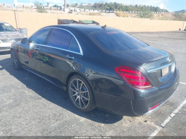 2019 MERCEDES-BENZ S 560 WDDUG8DB9KA478816 Photo 2