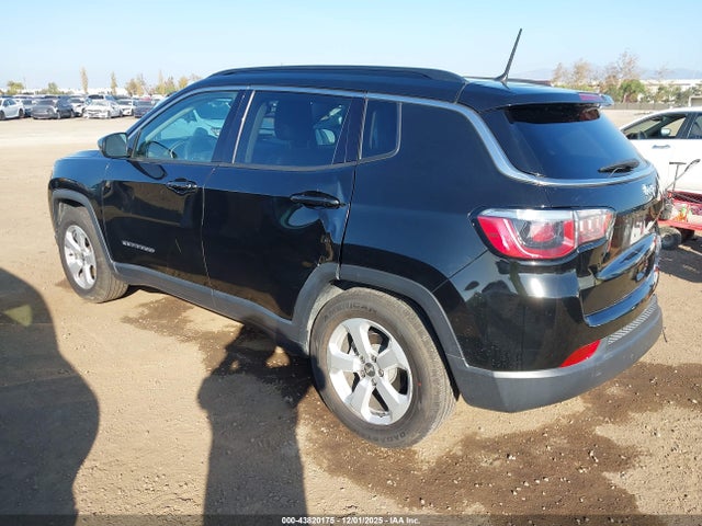 Jeep Compass Latitude Fwd 2018 3C4NJCBB0JT469130 Image 3