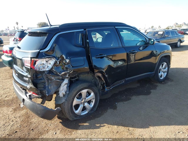 Jeep Compass Latitude Fwd 2018 3C4NJCBB0JT469130 Image 4