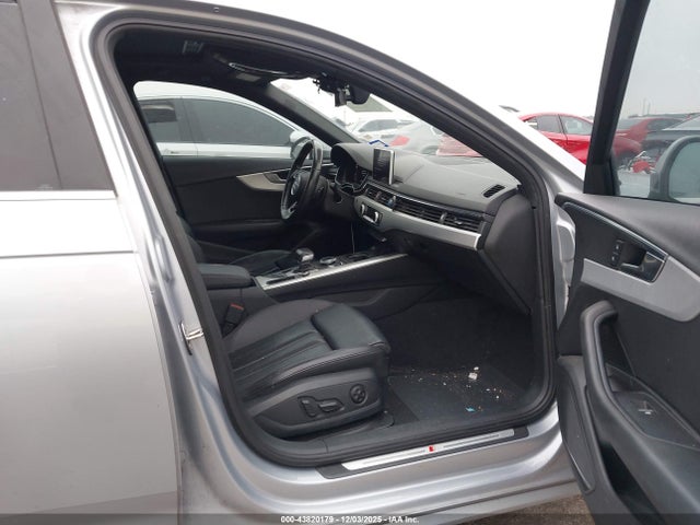 2018 AUDI A4 WAULMAF42JA101079 Photo 4