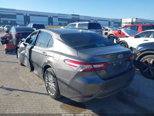 2020 TOYOTA CAMRY 4T1F11AK6LU987659 Photo 2