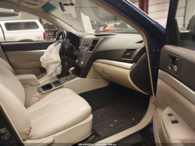 2011 SUBARU OUTBACK 4S4BRBCC7B3370570 Photo 4