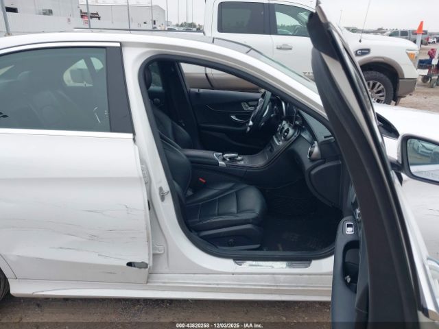 2015 MERCEDES-BENZ C 300 55SWF4KB5FU025256 Photo 4