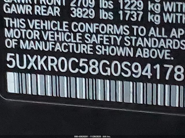 2016 BMW X5 5UXKR0C58G0S94178 Photo 8