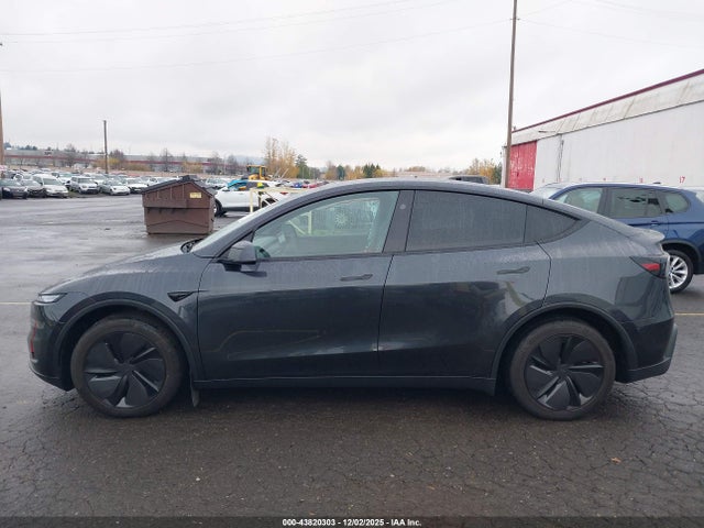 7SAYGDEE4TF359242 Tesla Model Y Long Range Dual Motor All-wheel Drive/long Range Launch Series