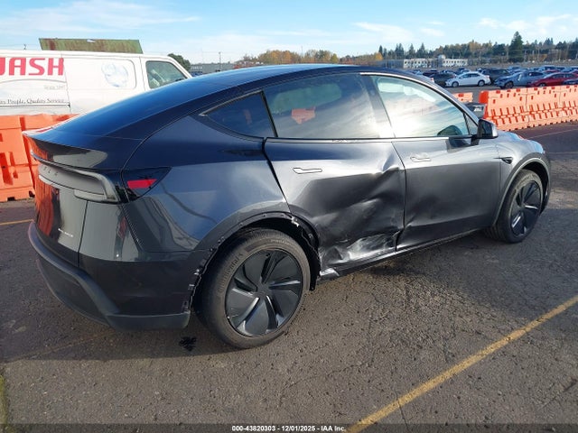 2026 TESLA MODEL Y 7SAYGDEE4TF359242 Photo 3