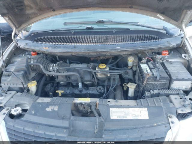 2002 CHRYSLER TOWN & COUNTRY 2C4GP74LX2R725069 Photo 9