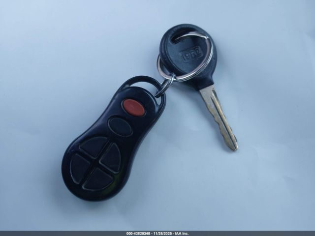 2002 CHRYSLER TOWN & COUNTRY 2C4GP74LX2R725069 Photo 10