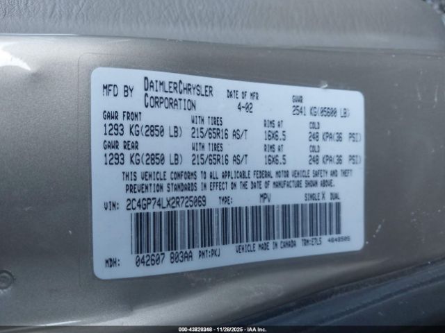 2002 CHRYSLER TOWN & COUNTRY 2C4GP74LX2R725069 Photo 8