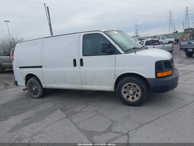 1GCSGAFX8E1164595 Chevrolet Express 1500 Work Van