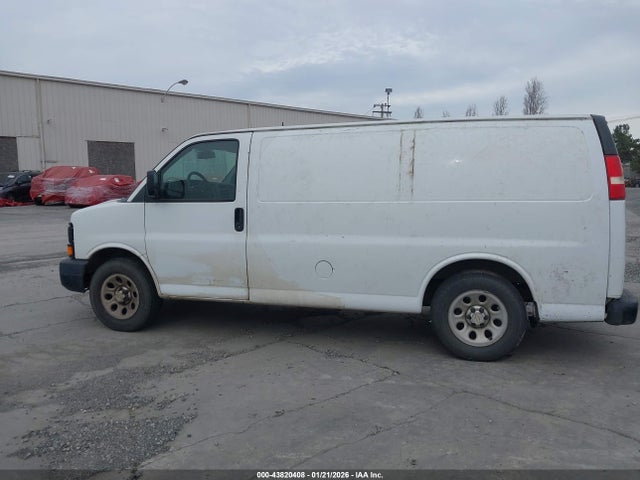 1GCSGAFX8E1164595 Chevrolet Express 1500 Work Van