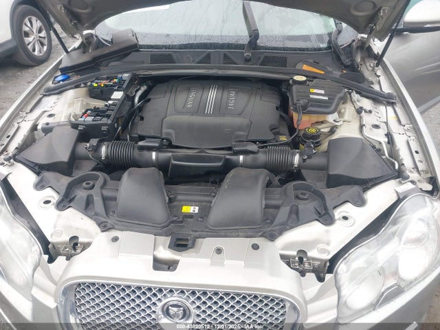 2011 JAGUAR XF SAJWA0FB6BLR87240 Photo 9