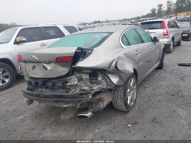 2011 JAGUAR XF SAJWA0FB6BLR87240 Photo 3