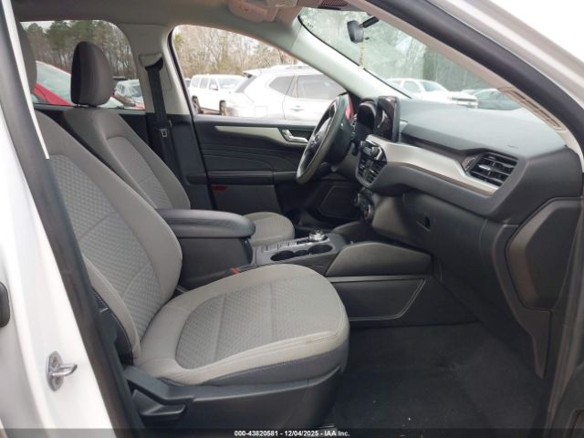 2021 FORD ESCAPE 1FMCU9G66MUA42389 Photo 4