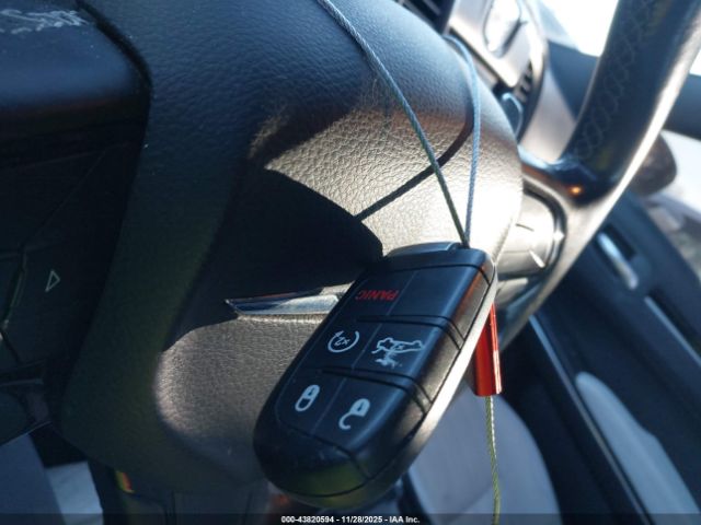 2017 CHRYSLER 300 2C3CCABG9HH663194 Photo 10