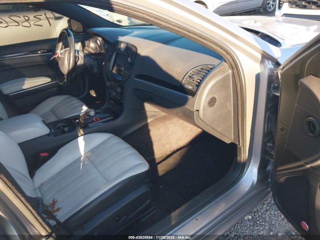 2017 CHRYSLER 300 2C3CCABG9HH663194 Photo 4