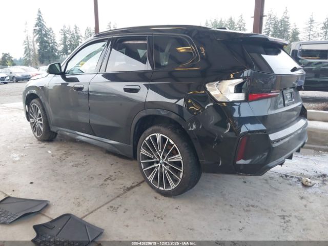 2023 BMW X1 WBX73EF05P5W08669 Photo 2