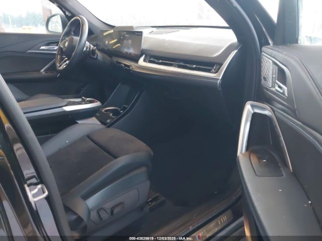 2023 BMW X1 WBX73EF05P5W08669 Photo 4