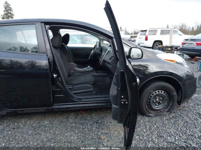 2017 NISSAN LEAF 1N4BZ0CP5HC308160 Photo 4