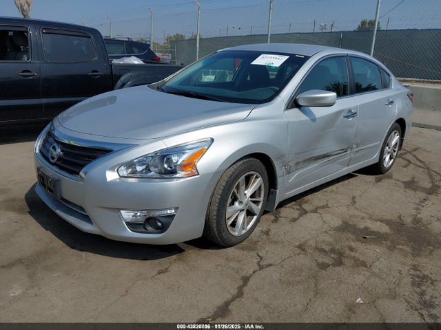 Nissan Altima 2.5 Sv 2015 1N4AL3AP5FC182865 Image 2