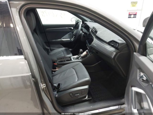 2021 AUDI Q3 WA1DECF33M1039195 Photo 4