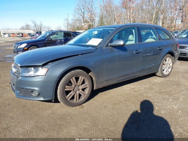 2010 AUDI A4 WAUSFAFL4AA129172 Photo 1