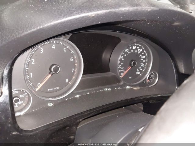 2017 VOLKSWAGEN TOUAREG WVGRF7BP6HD001789 Photo 6