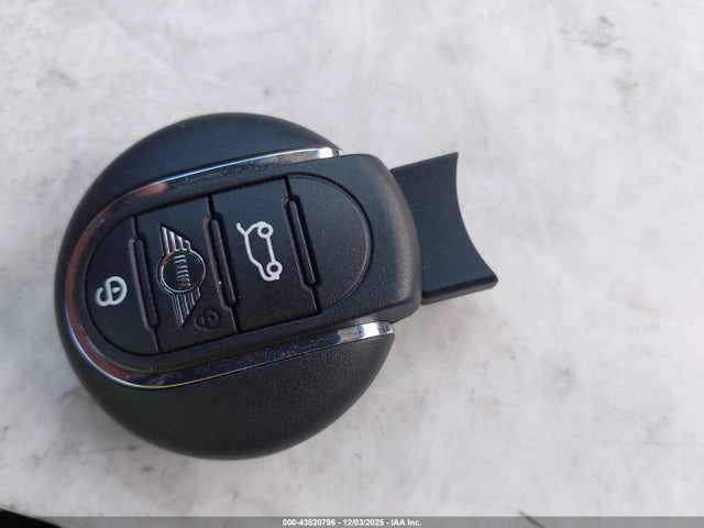 2019 MINI COUNTRYMAN WMZYT3C5XK3E95587 Photo 10